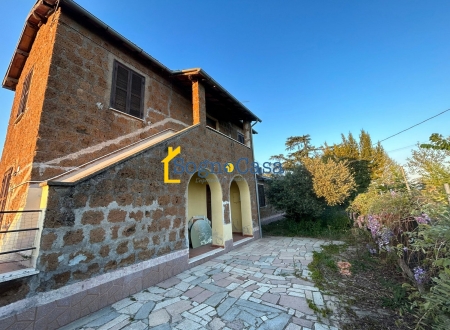 IN VENDITA A CIVITA CASTELLANA